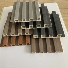 Uurrettu seinäpaneelilevy